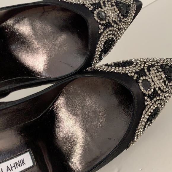 Manolo Blahnik Rare Authentic Black Satin Pumps - Picture 12 of 16